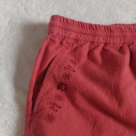 High waist shorts - Picture 2 of 3